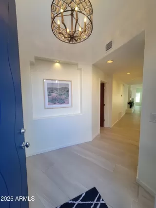 Photo #2: 6824243 Listing 