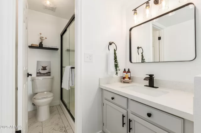 MLS: 6824419 Condo For Sale