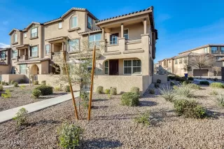 Photo #1: 6824437 Listing 