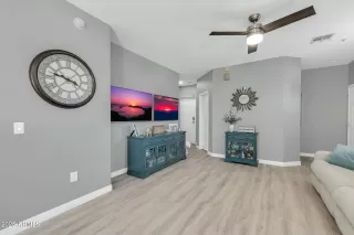 Photo #3: 6824820 Listing