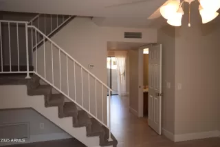 Photo #2: 6824867 Listing