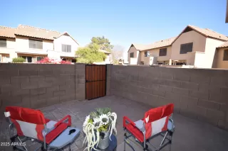 Photo #4: 6824867 Listing