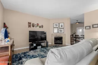 Photo #6: 6824919 Listing