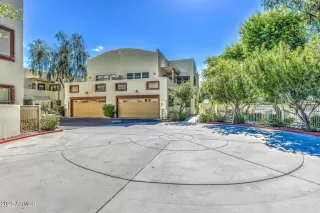 Photo #1: 6825032 Listing 