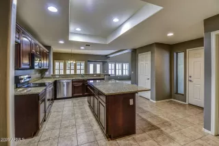 Photo #5: 6825032 Listing 