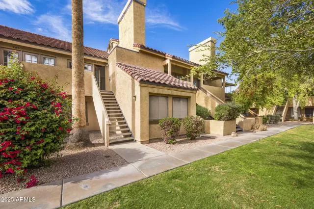 MLS: 6825133 Condo For Sale