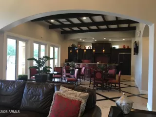 Photo #2: 6825191 Listing