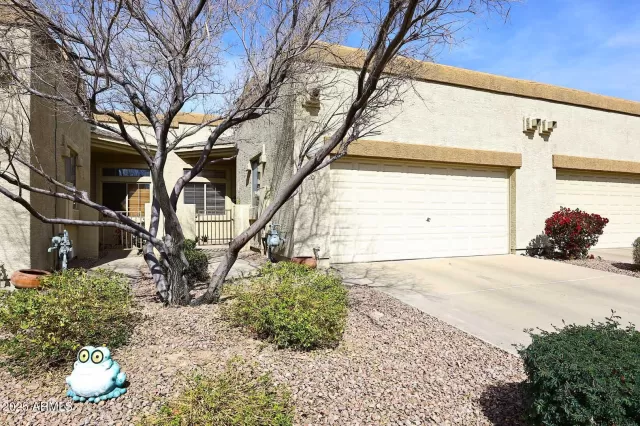 MLS: 6825209 Condo For Sale