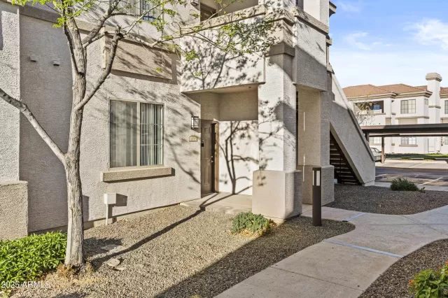 MLS: 6825314 Condo For Sale