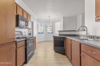 Photo #6: 6825314 Listing