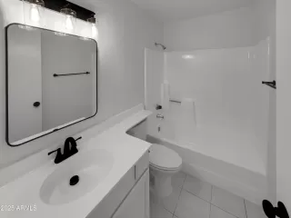 Photo #6: 6825463 Listing