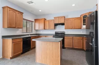 Photo #5: 6825594 Listing 