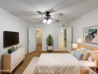 Photo #3: 6825785 Listing 