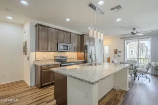 Photo #2: 6825911 Listing 