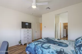 Photo #5: 6825911 Listing 