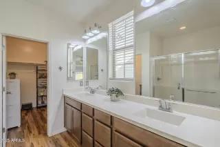 Photo #6: 6825911 Listing 