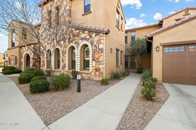 MLS: 6825927 Condo For Sale