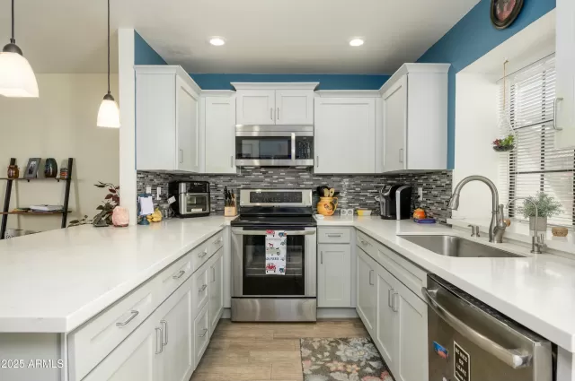 MLS: 6826044 Condo For Sale