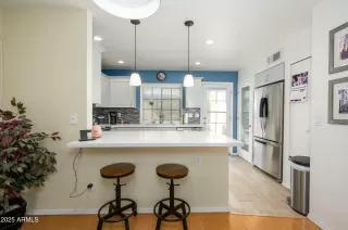 Photo #4: 6826044 Listing