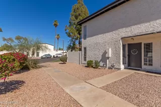 Photo #6: 6826233 Listing