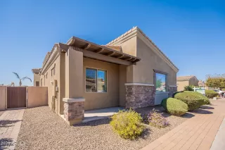 Photo #1: 6826297 Listing 