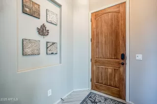 Photo #5: 6826297 Listing 