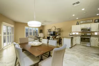 Photo #3: 6826314 Listing