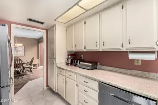 Photo #5: 6826373 Listing 