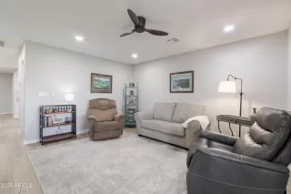 Photo #6: 6826494 Listing 