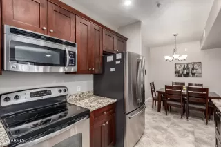 Photo #6: 6826612 Listing 