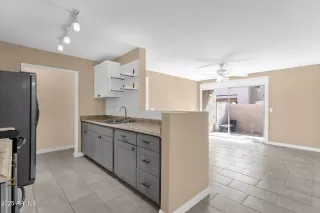 Photo #4: 6826653 Listing 