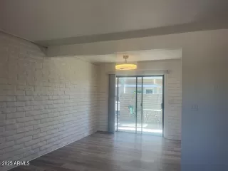 Photo #4: 6826696 Listing