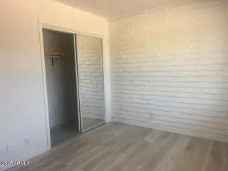 Photo #6: 6826696 Listing