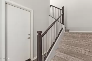 Photo #5: 6826797 Listing