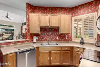 Photo #4: 6826875 Listing