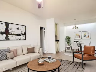 Photo #2: 6826918 Listing