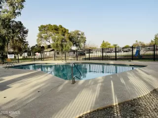 Photo #3: 6826938 Listing