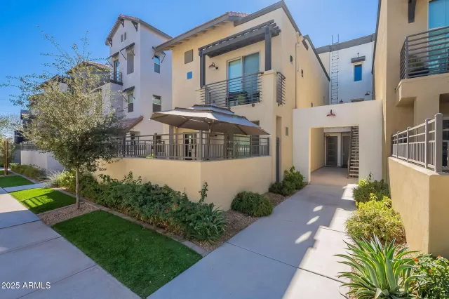 MLS: 6827193 Condo For Sale