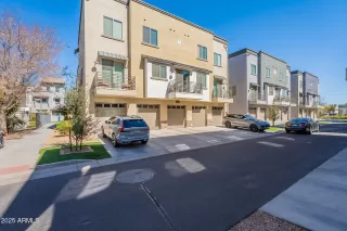 Photo #1: 6827193 Listing