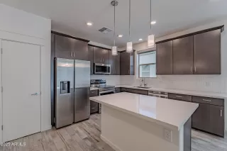 Photo #2: 6827193 Listing