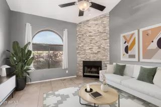 Photo #2: 6827625 Listing 