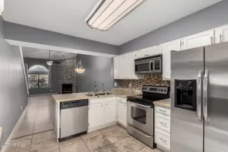 Photo #6: 6827625 Listing 