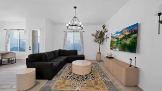 Photo #6: 6827816 Listing