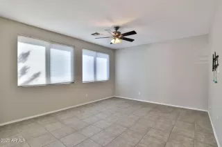 Photo #6: 6827862 Listing