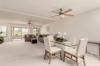 Photo #6: 6827922 Listing