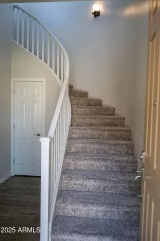 Photo #5: 6828372 Listing