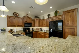 Photo #6: 6828664 Listing