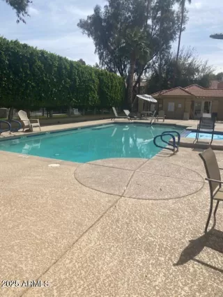 Photo #6: 6828691 Listing 