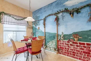 Photo #4: 6828748 Listing