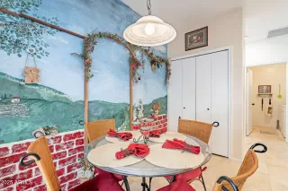 Photo #5: 6828748 Listing